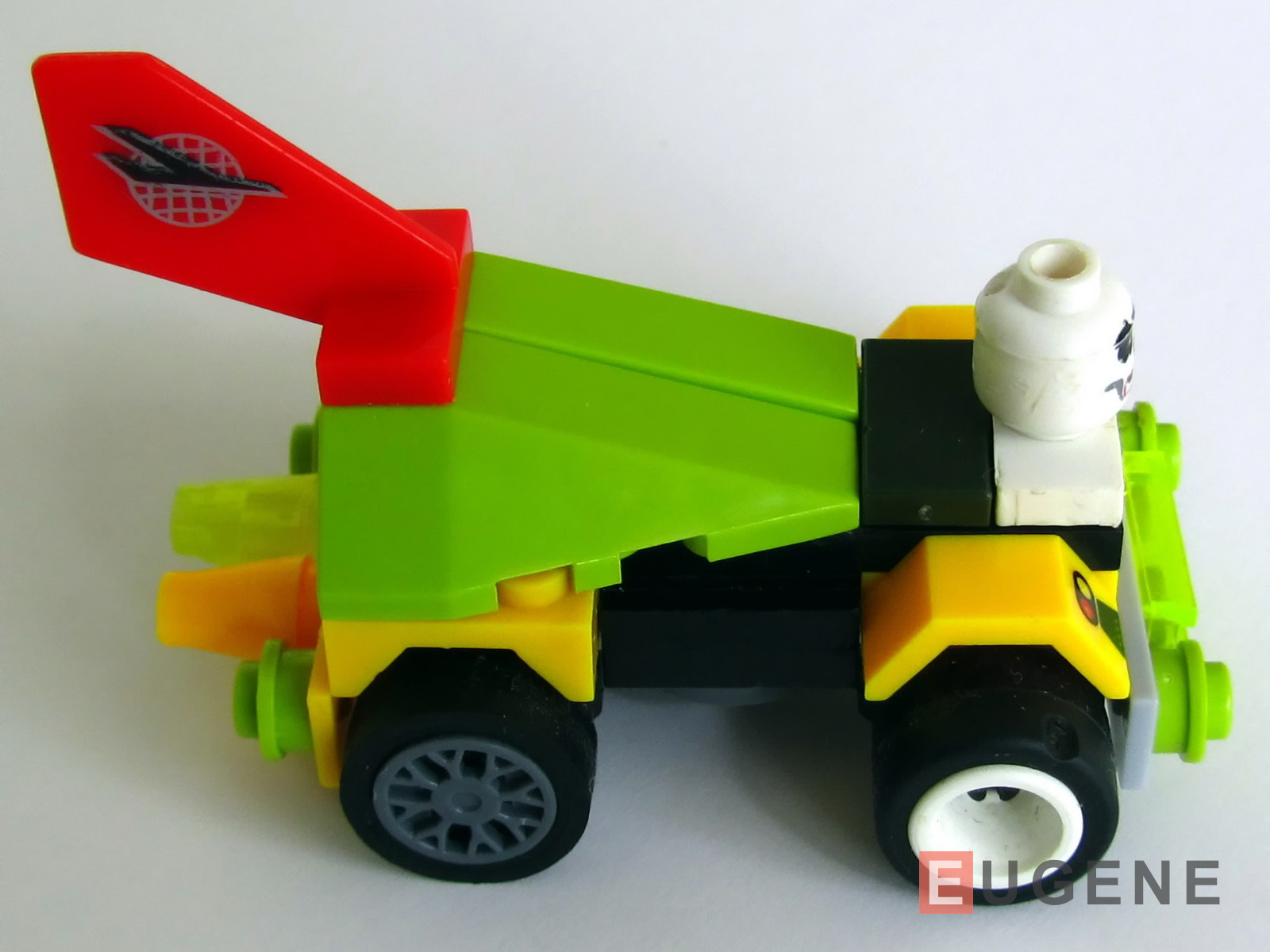 Лего автомобілі можуть їздити без пального